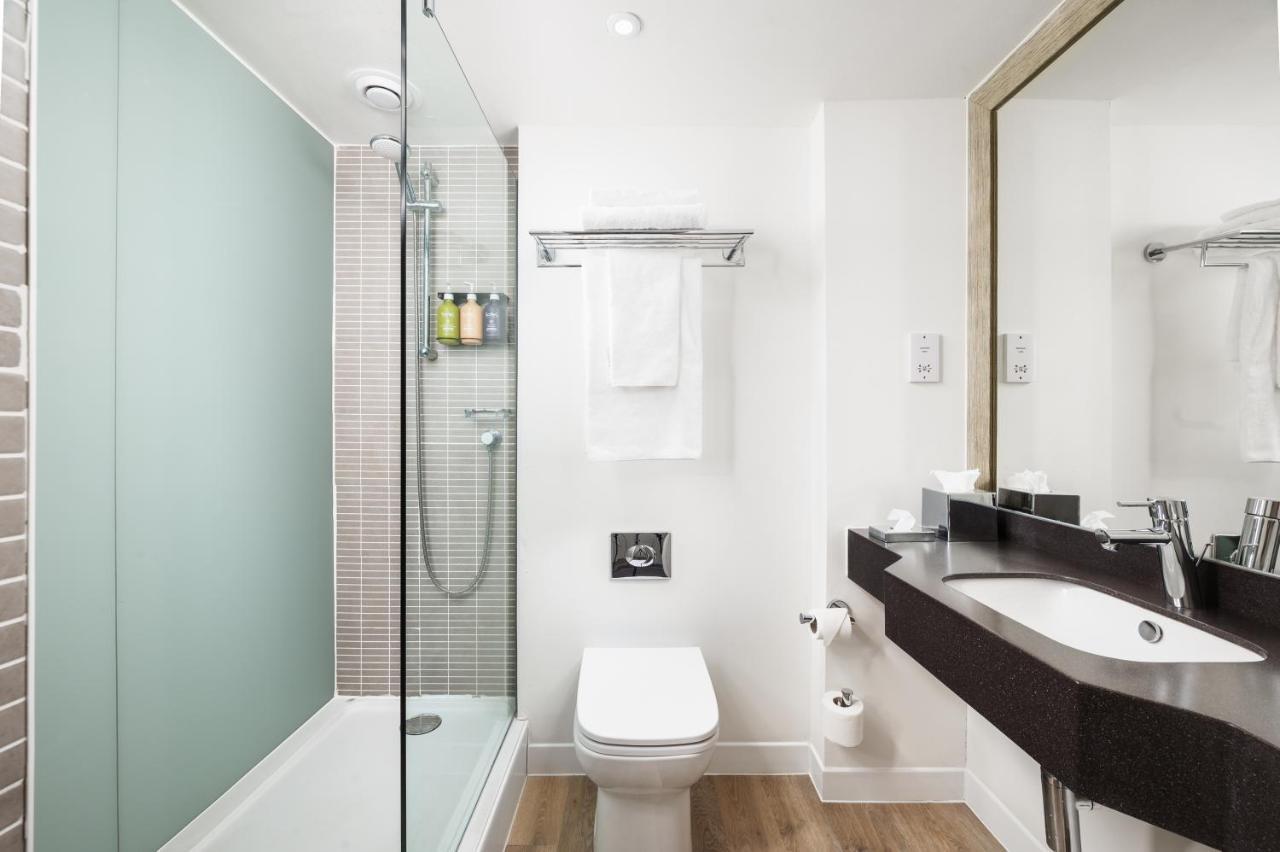 Leeds-wakefield M1 Jct40 By Ihg Hotel 4*
