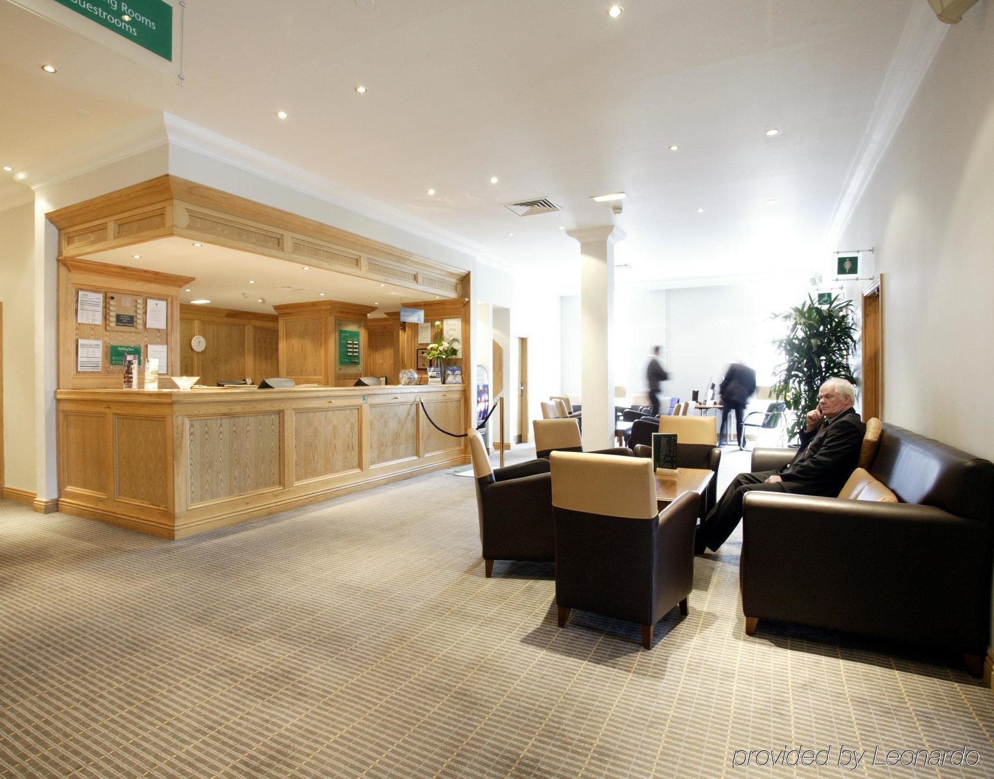 Leeds-wakefield M1 Jct40 By Ihg Hotel 4*