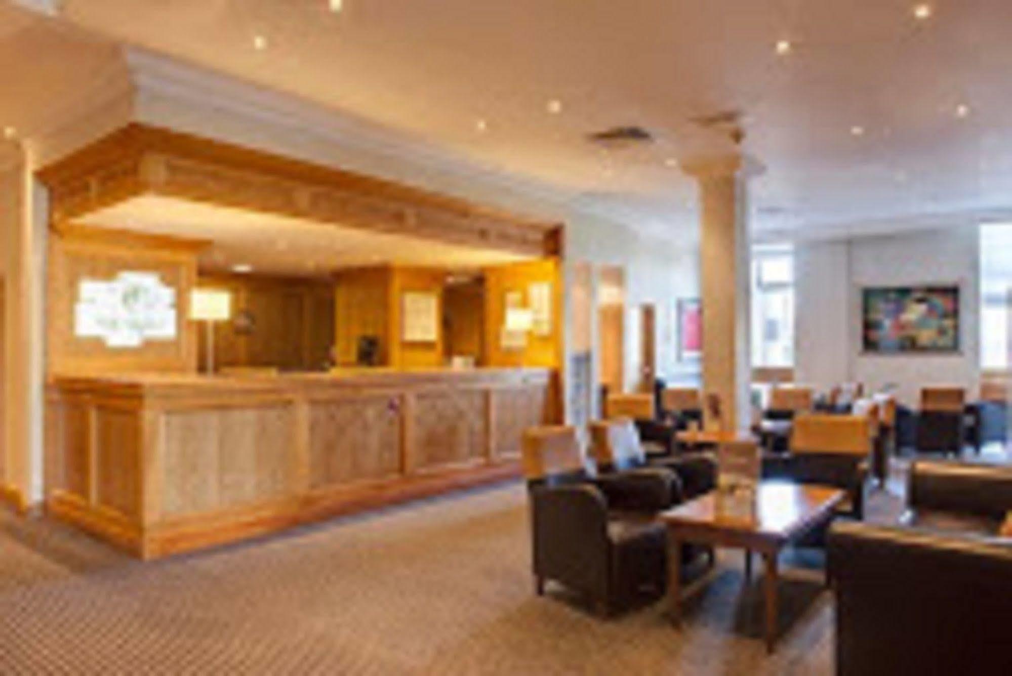 Leeds-wakefield M1 Jct40 By Ihg Wakefield